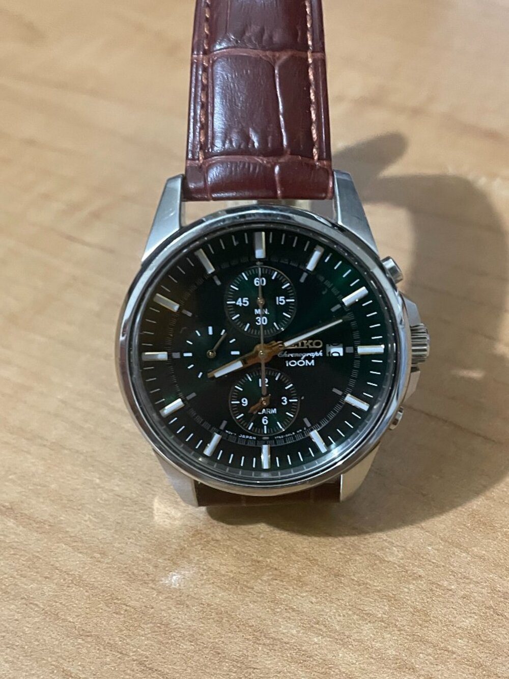 Seiko 7T62-0LD0 Green Dial with gold accents